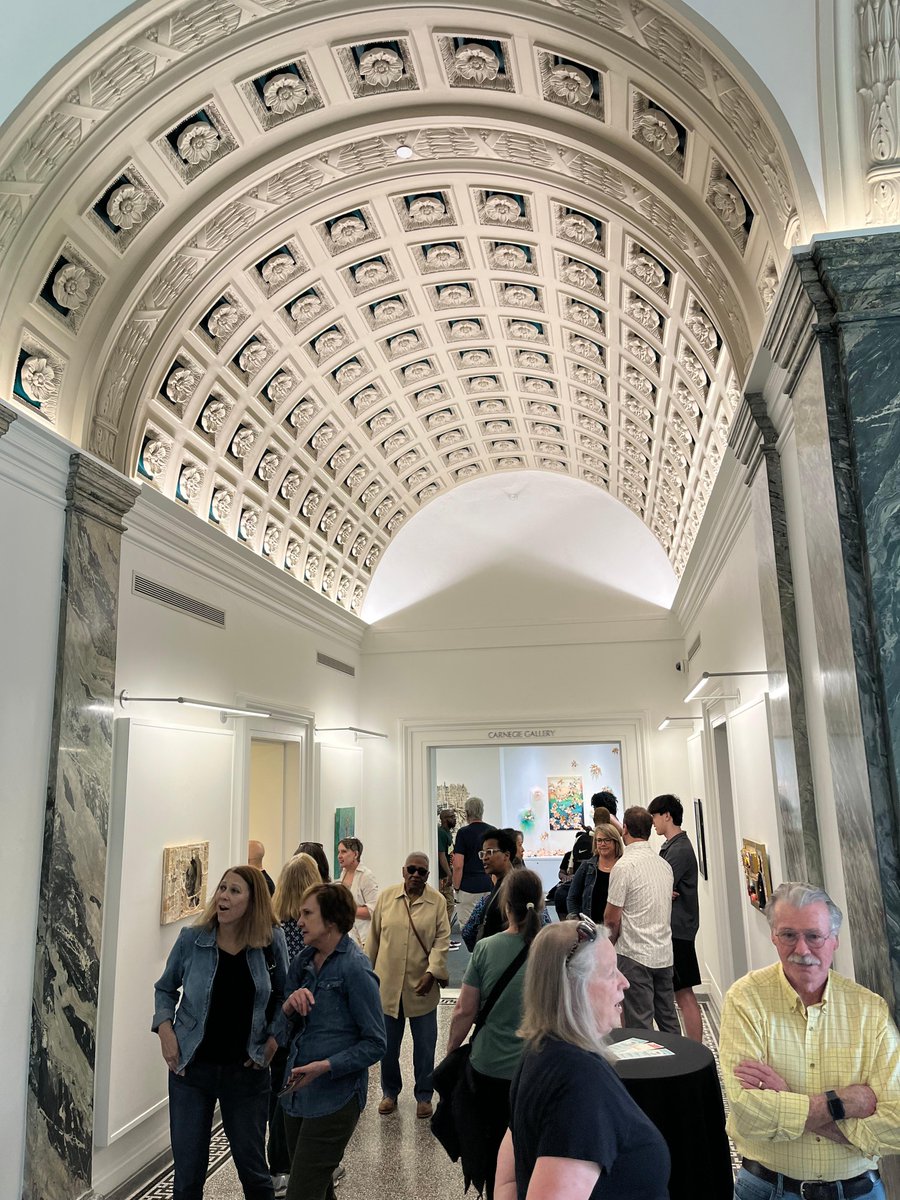 Friends of the Columbus Metropolitan Library tweet media