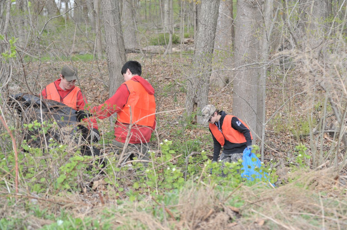 Lots of trash was picked up today in the Tannersville Woods Nature Preserve behind the <a href="/WeisMarkets/">Weis Markets</a> in Tannersville. Thanks to all the Brodhead Trout Unlimited volunteers (especially the Scouts from Troop 99 in Effort) who came out to help with our annual cleanup!