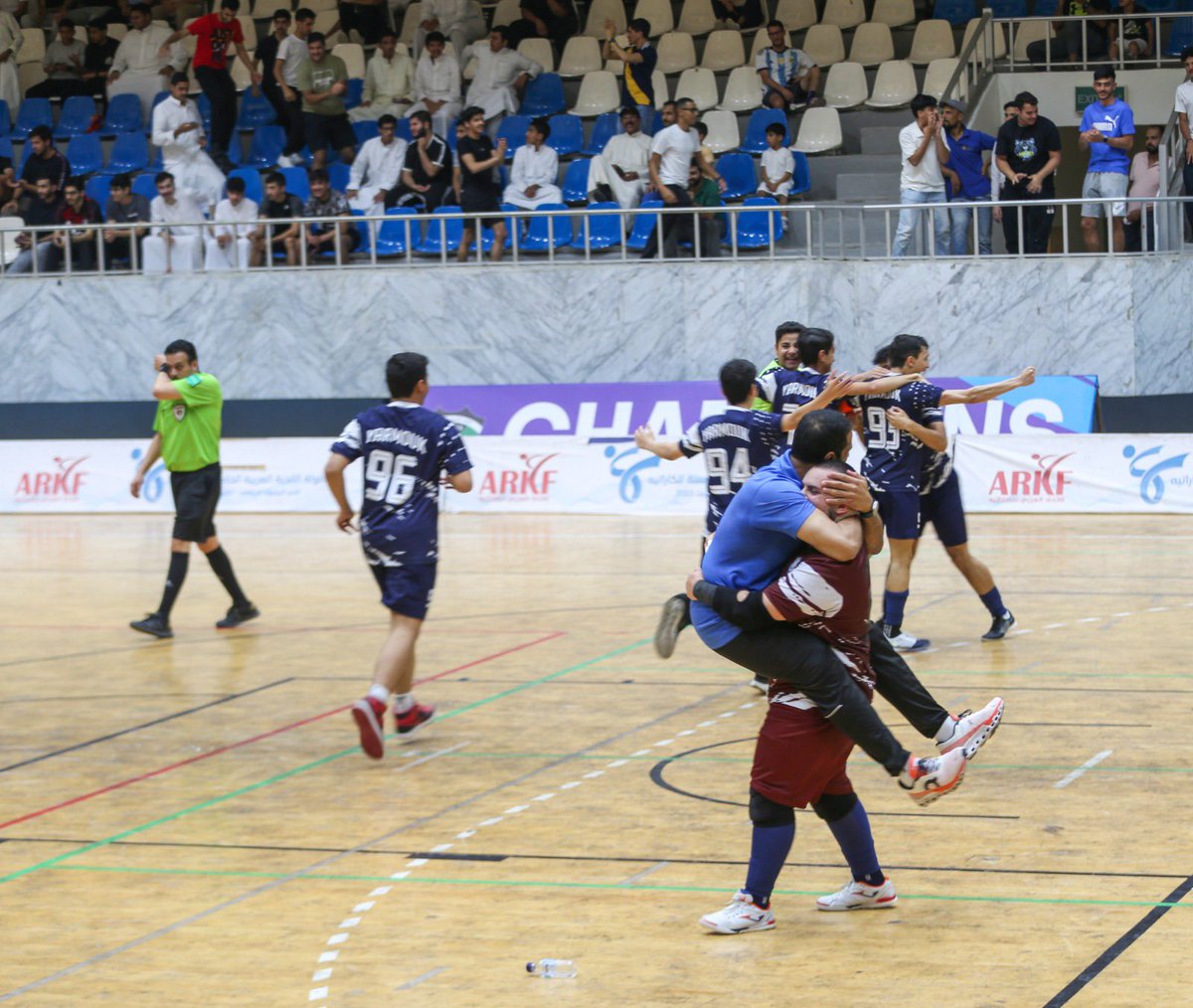 صور من تتويج ناشئين اليرموك بلقب دوري الناشئين لكرة قدم الصالات