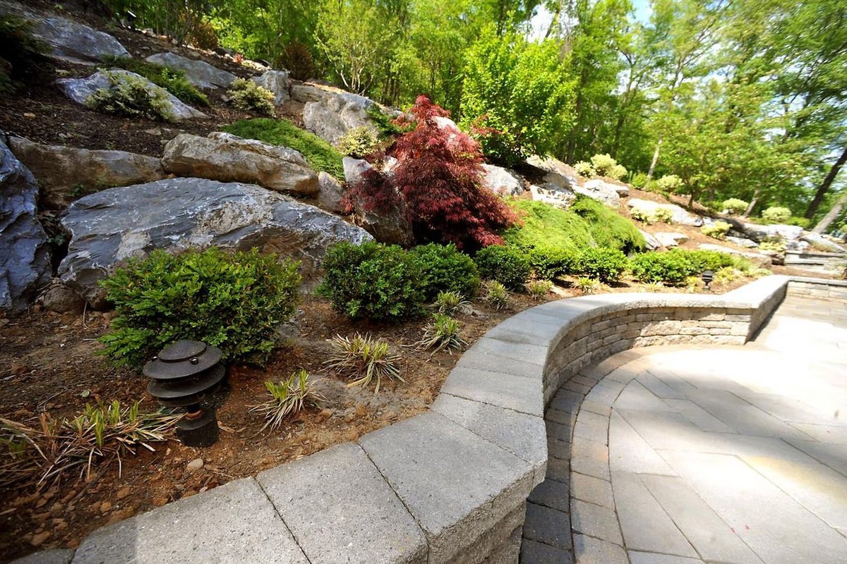 Ways To Conquer Slope Challenges In Your Yard…
LEARN MORE... davislandscapeky.com/conquer-the-sl…

#slopes #erosion #landscaping #landscape #hardscapes #patios #walkways #driveways #retainingwalls #pavers #paverpatios #mulch #mulching #nky #northernkentucky #cincinnati