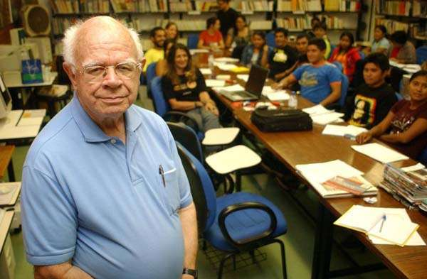 nimuendaju's tweet photo. Em homenagem ao linguista @AryonRodrigues (1925-2014) no décimo aniversário de seu falecimento, um fio reunindo tuítes sobre algumas de suas inúmeras contribuições a nossa ciência. 🧵 https://t.co/QsAboRJzmt