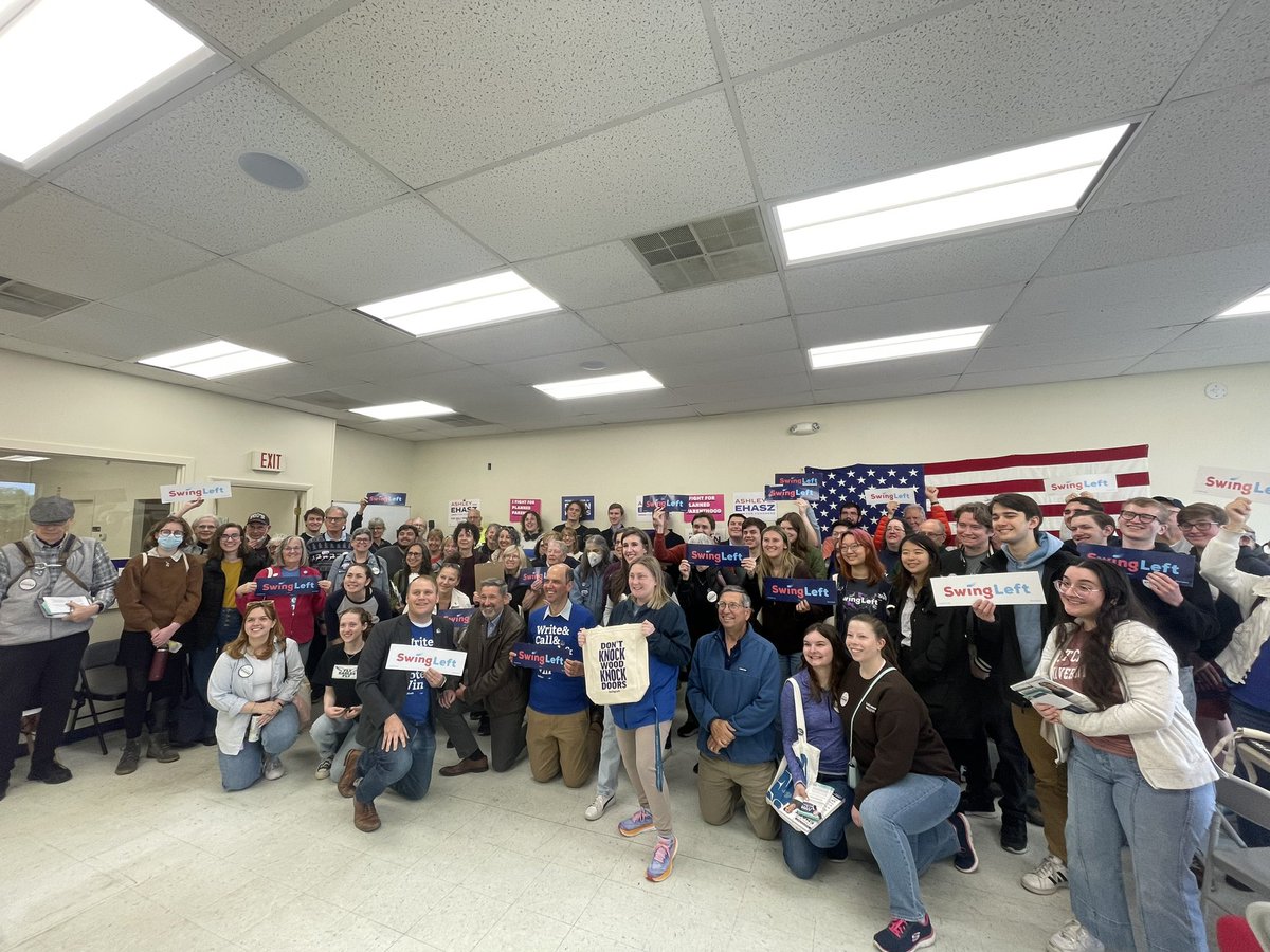AnnaPayne4PA's tweet photo. So amazed at the HUGE turnout at this morning’s canvass launch. Thank you @swingleft and all the volunteers who came to knock doors for @ashley_ehasz and myself. 

We are the building the team and momentum to flip both #HD142 and #PA01 blue 💙 https://t.co/o3ye0MIg5M