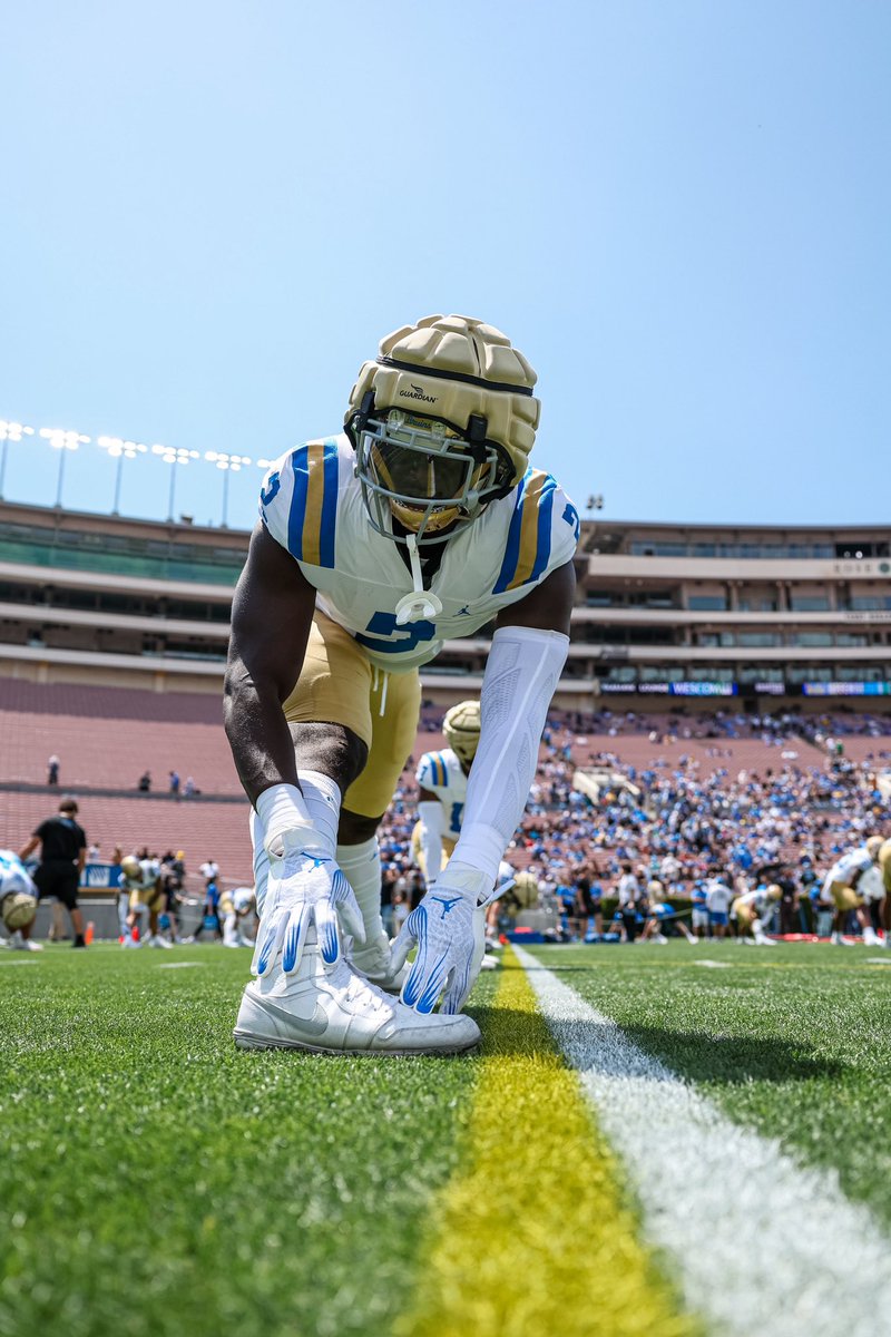 UCLAFootball tweet picture