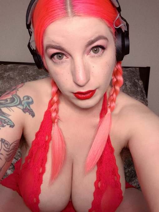 i have 2 big reasons you should spend the afternoon with me 🫣 https://t.co/Nse2PySq2C