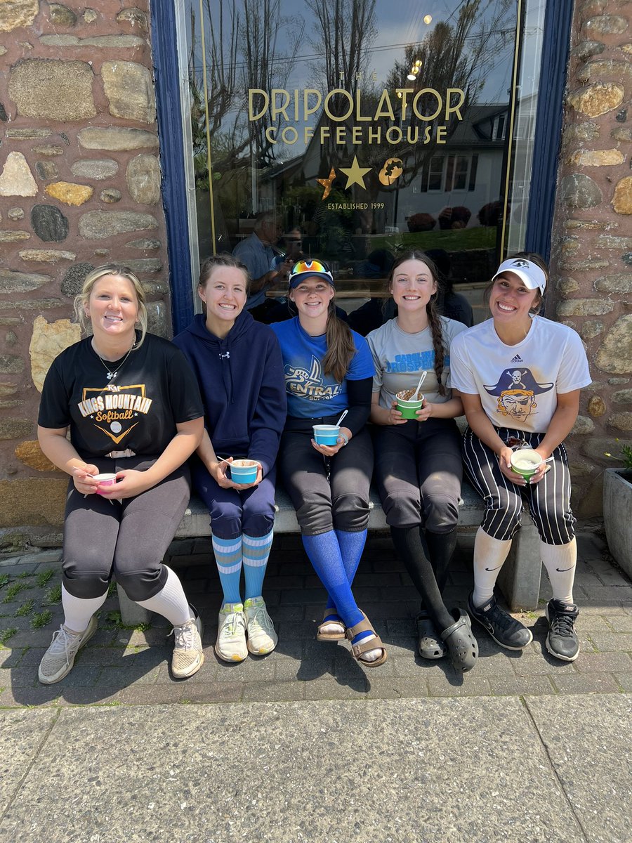 Can’t say no to 🍦 after practice! Thank you to  @MontreatSB for sharing your field. #prospectsway🥎 
@PaigeFlem1910 (uncommitted C/3B)
@aidanledbetter9 (uncommitted RHP)
@KTpow_wow1 (Montreat)
@SageYoung2025 (uncommitted SS/UTL)
@PeytonWhitson13 (CCC)