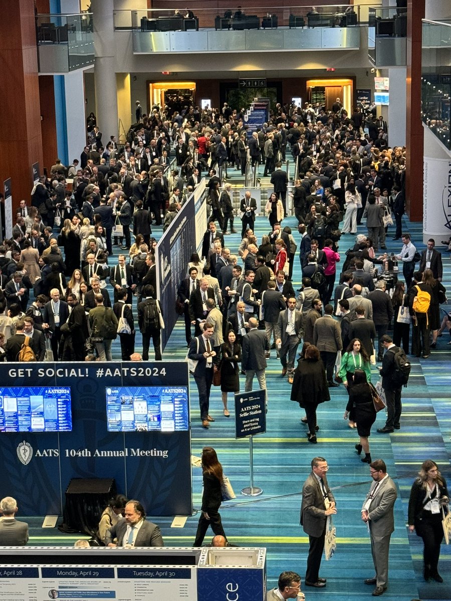 tomcnguyen's tweet photo. Great seeing friends at #AATS2024.  Toronto is also a pretty cool city. https://t.co/hC4ThPDDGc
