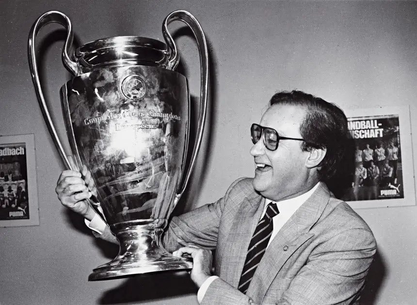 É uma pena a maneira como acabou. 

Obrigado por tudo, Jorge Nuno Pinto Da Costa. 💙