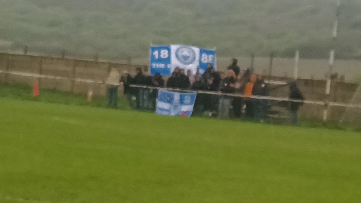 @FBAwayDays Haywards Heath away at Peacehaven  in the Sorthern Combination FL. Braved the rain in the second half. #nonleague @HHTFC