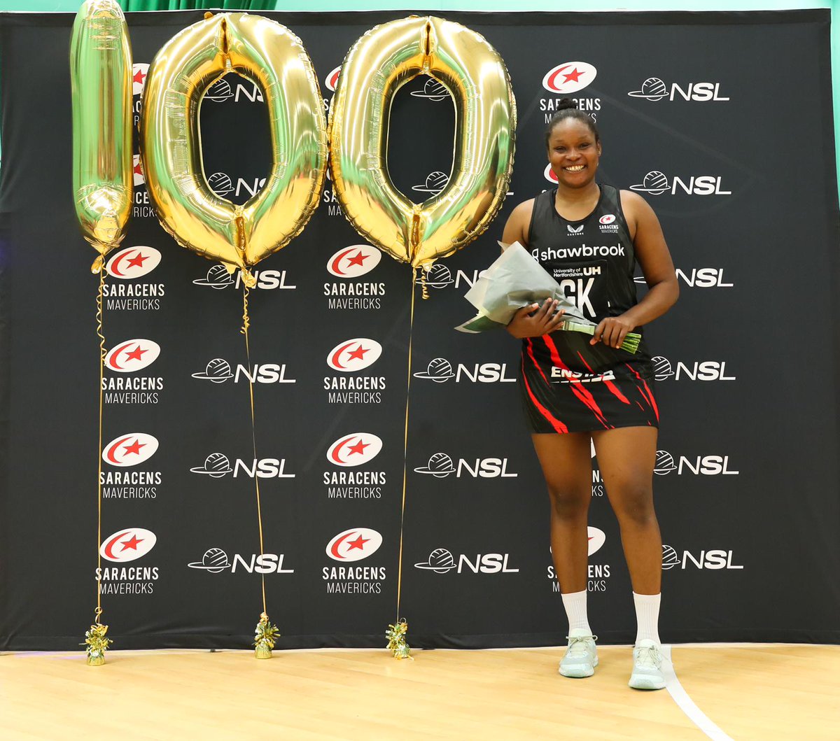 1️⃣0️⃣0️⃣ up in a Mavericks dress! 😍

Congratulations <a href="/R_Quashie_/">Razia Quashie</a>!

#BeAMaverick🖤❤