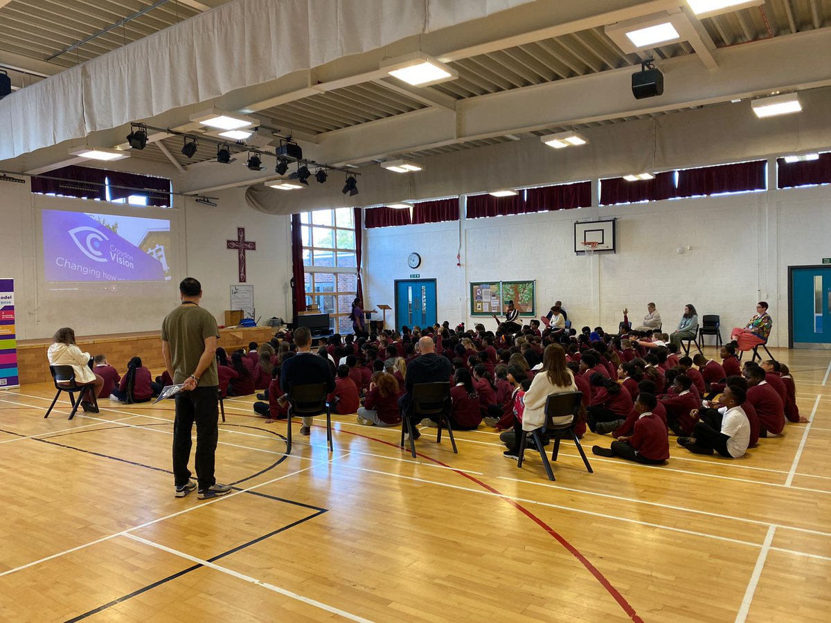 👀 Inspiring day at a Junior school! Our Outreach Officer, Shalini, & team sparked discussions on eye health, screen time, Visual Awareness Training & assistive tech. Kids learned about white canes & the power of asking before helping. 🌟 Thanks @TNLComFund @CityBridgeTrust