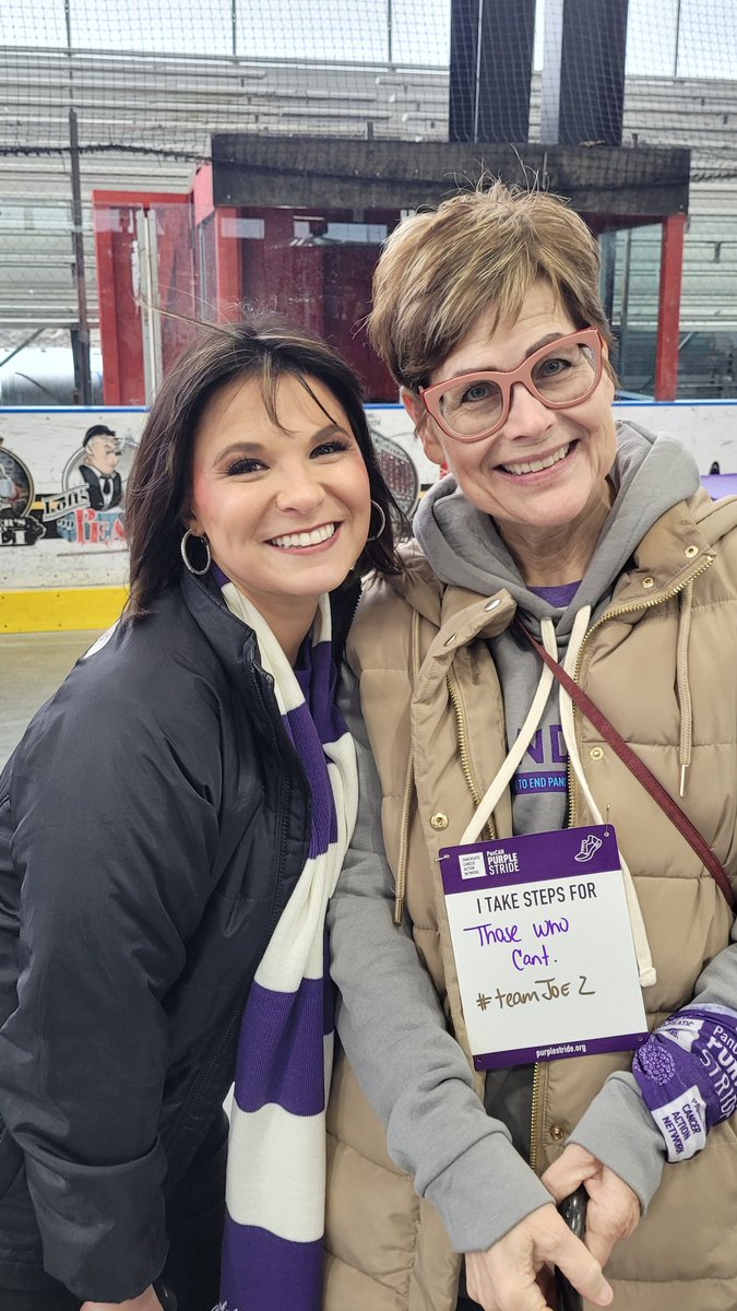 Walz625's tweet photo. Today I walked with @TheShatHitFan to support @PanCAN We got a little wet and had to pause for a boat. Thank you @Courtney_CorbTV for hosting todays walk. #PurpleStride #TeamJoeZ https://t.co/PLWoFc7Vzd