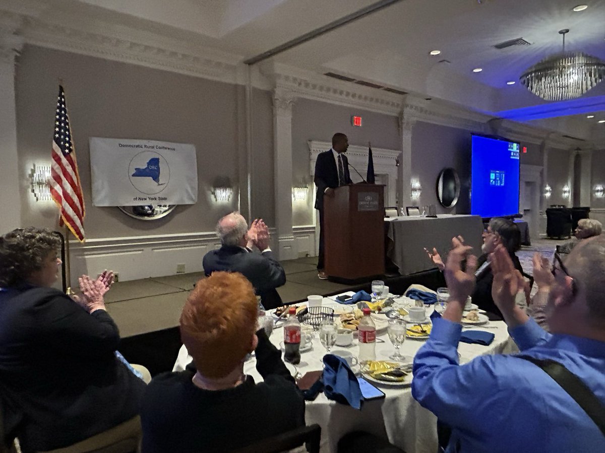Enjoyed speaking at the @RuralDemsNY luncheon today. For New York to do its part in this year's fight to take back the House, winning back our rural districts is a must.