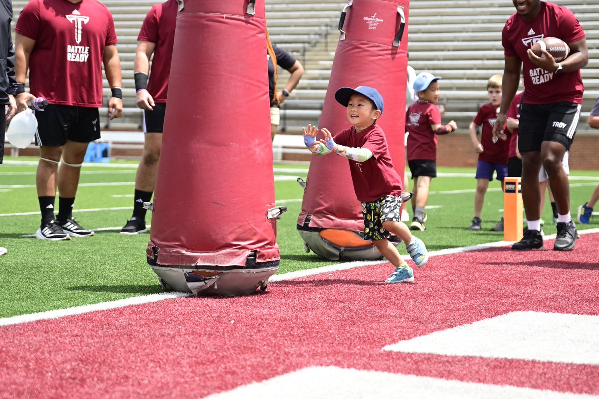 TroyTrojansFB tweet picture