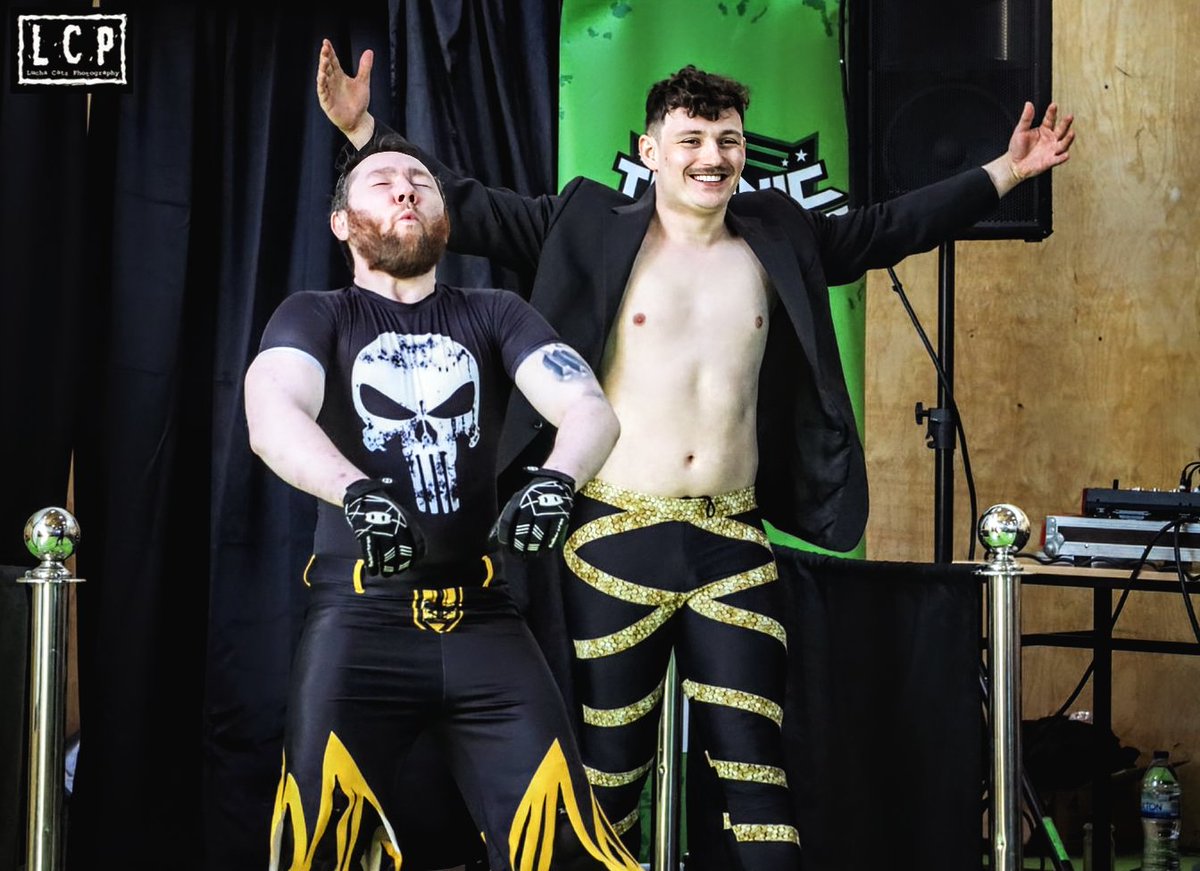 HWmuscle's tweet photo. When the pre workout hits just right. 

📸 @LuchaCatz for the unreal snaps. 

#tagteam #wrestling #showday #biceps https://t.co/wiECFteJZC