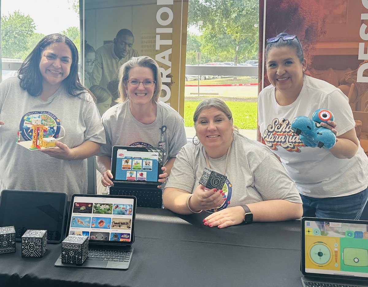 Ready to welcome @dallasschools students to the @ICanReadDallas #digitalpalooza! Our @DISD_Libraries provide many digital learning experiences for students, but today we are showcasing @mergeedu, @CapstonePub Pebble Go and all of online resources, @LEGOEDUCATION and…