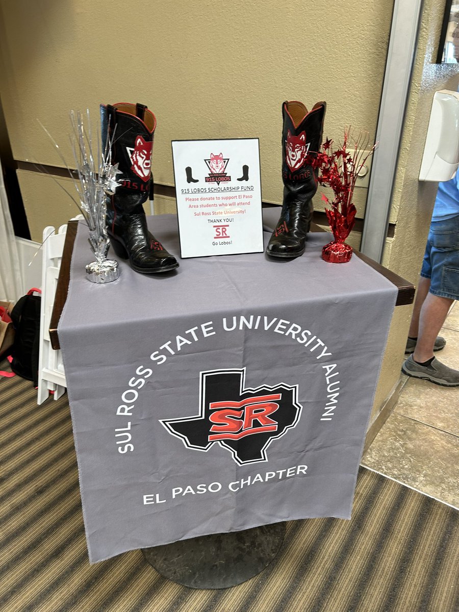 CoachSWUTEP's tweet photo. Awesome morning hanging out with my Alma Mater @Sul_Ross in the 915! 

Thanks for the hospitality! Once a Lobo always a Lobo 💯 https://t.co/ycxE8VuzG4