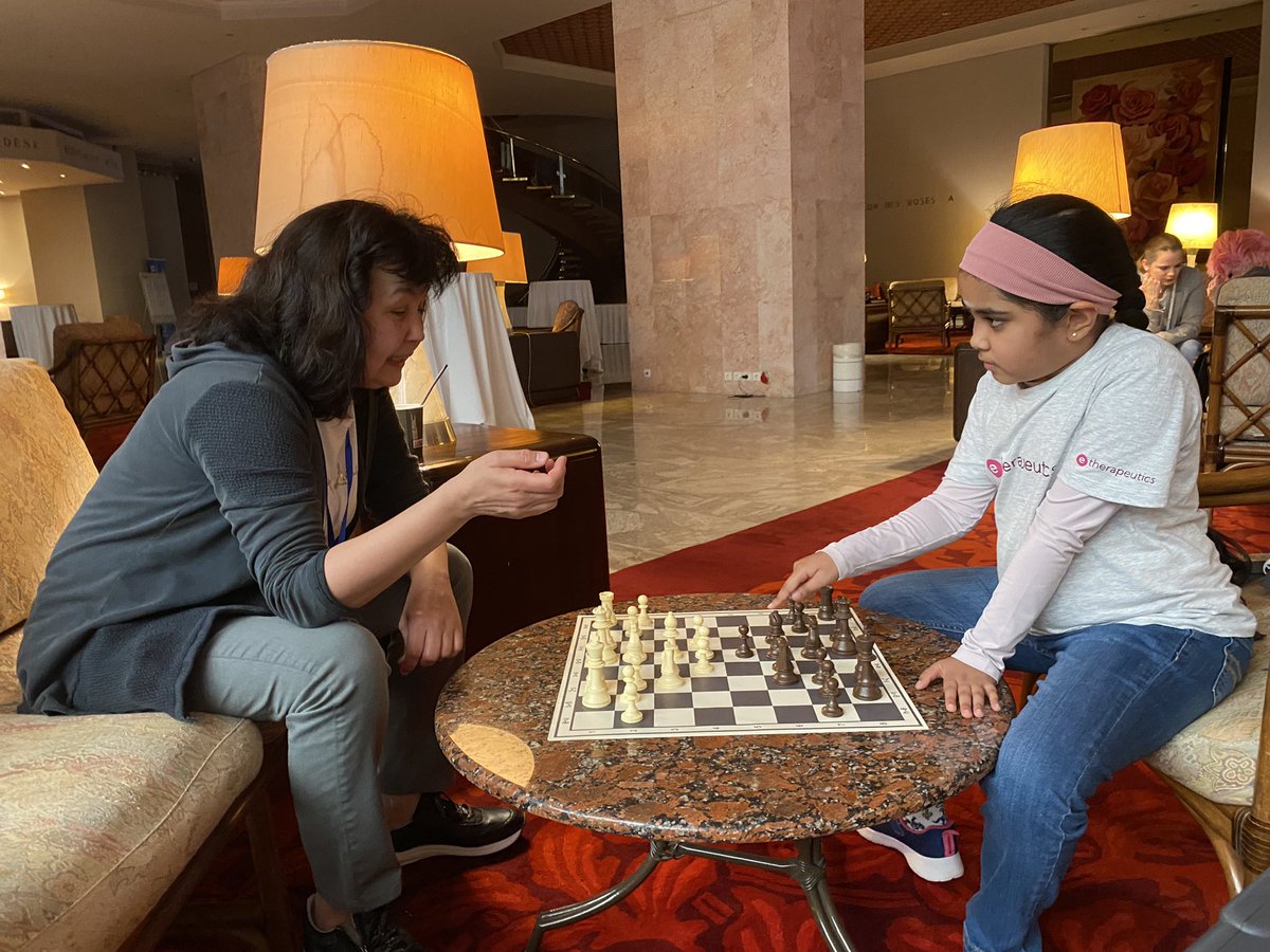 Nine-year-old WCM Bodhana Sivanandan🏴󠁧󠁢󠁥󠁮󠁧󠁿 continues with fantastic play in the European Women’s Chess Championship 2024! Today she drew against WGM Elvira Berend🇱🇺 and earns 80+ rating points! After the game, Bodhana and Elvira went to the analysis area to exchange their thoughts…