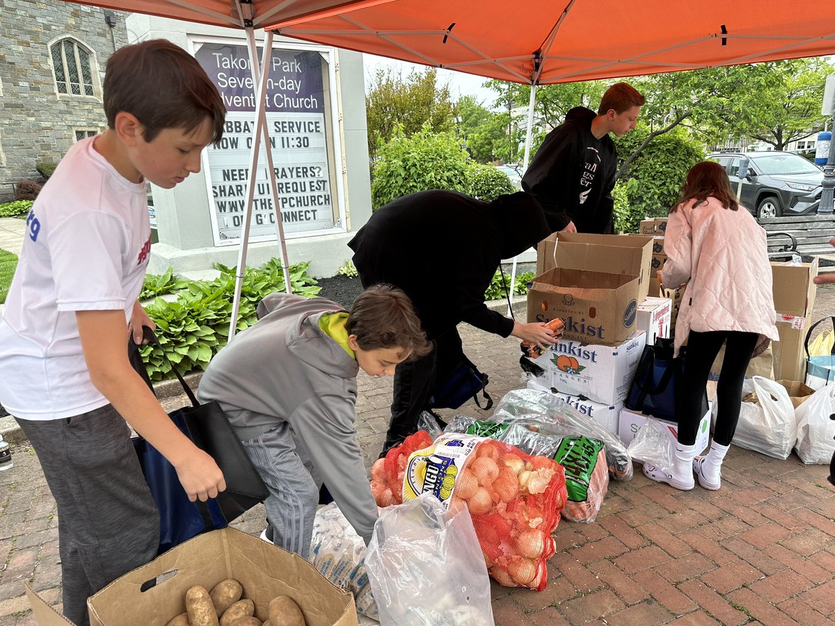 Small Things Matter (@stmdotorg) on Twitter photo Wonderful GYSD food rescue efforts by youth at <a href="/imperfect_foods/">Imperfect Foods</a> and <a href="/TraderJoesBot/">Trader Joe's Bot</a> Bethesda! Our deepest thanks to <a href="/StopHungerUSA/">Sodexo Stop Hunger Foundation</a> and <a href="/YouthService/">YSA</a> for their kind grant to help us feed our neighbors in need! #YouthService #YouthChangemakers Wonderful GYSD food rescue efforts by youth at <a href="/imperfect_foods/">Imperfect Foods</a> and <a href="/TraderJoesBot/">Trader Joe's Bot</a> Bethesda! Our deepest thanks to <a href="/StopHungerUSA/">Sodexo Stop Hunger Foundation</a> and <a href="/YouthService/">YSA</a> for their kind grant to help us feed our neighbors in need! #YouthService #YouthChangemakers