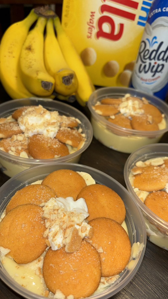 hiiambriiittttt's tweet photo. Homemade Banana Pudding $7 - $10 with Delivery π«ΆπΎ #TheSweetestBitee https://t.co/wcPc2PZ2fF