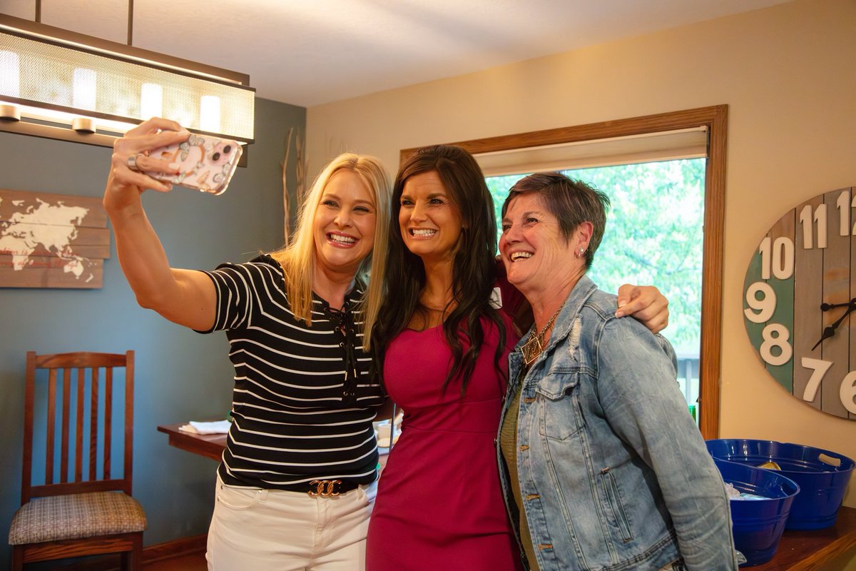 “It’s exciting to finally be voting FOR someone and not just against extremism.” Thank you, Sheryl and Julie, for hosting our campaign!#IA03 #IAPolitics 🌊🌊🌊