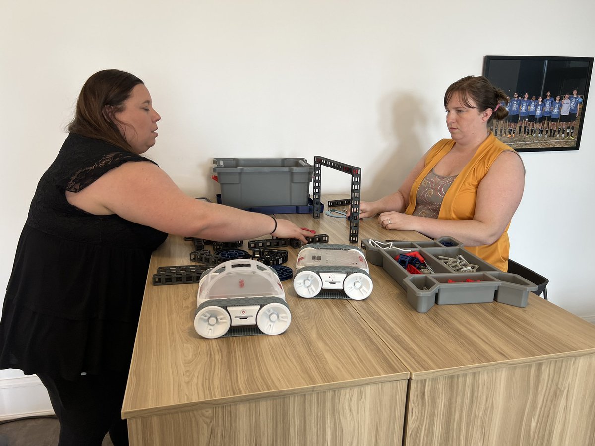 Leslie Johnson (@johnsonccsnc) on Twitter photo Leading a session on <a href="/Sphero/">Sphero</a> RVRs at <a href="/NCSSM_Morganton/">NCSSM-Morganton</a> with <a href="/rseldy/">Randy Seldomridge</a> and <a href="/KayleElliott/">Kayle Icenhour</a>. First time using Sphero Blueprints and they are AMAZING!!! <a href="/CaldwellVoice/">CaldwellSchoolSystem</a> Leading a session on <a href="/Sphero/">Sphero</a> RVRs at <a href="/NCSSM_Morganton/">NCSSM-Morganton</a> with <a href="/rseldy/">Randy Seldomridge</a> and <a href="/KayleElliott/">Kayle Icenhour</a>. First time using Sphero Blueprints and they are AMAZING!!! <a href="/CaldwellVoice/">CaldwellSchoolSystem</a>