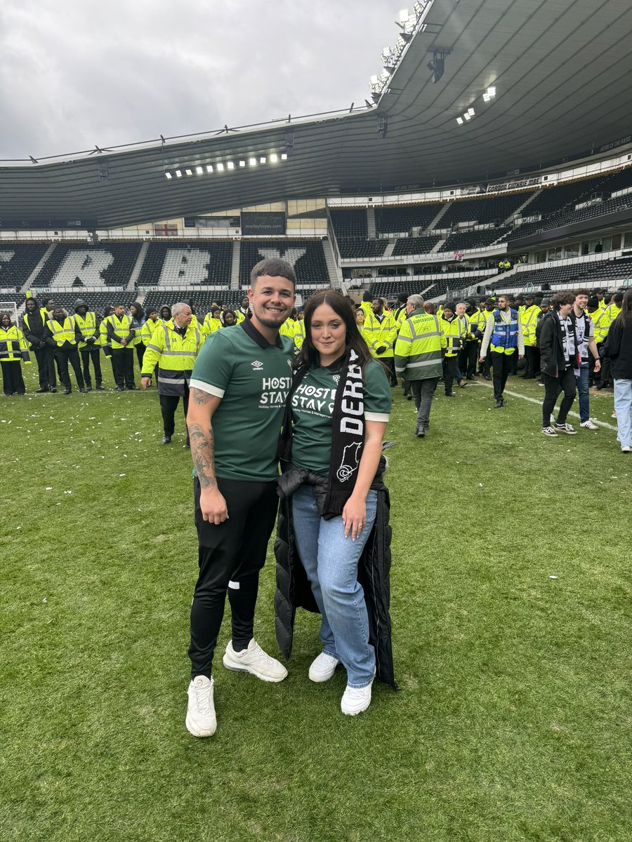 Holly💁🏼‍♀️ tweet media