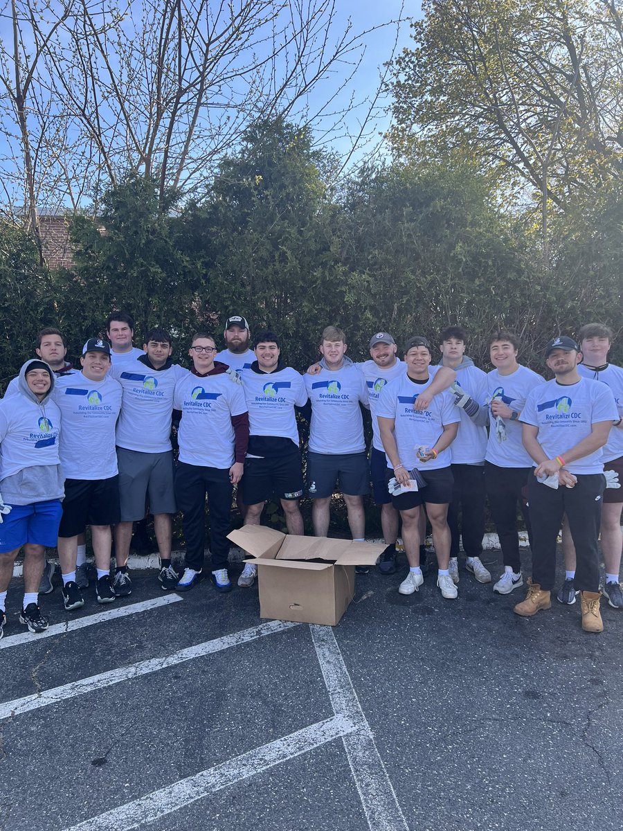 TEAM 134 CRUSHED Revitalize Springfield this morning‼️ Thank you to Revitalize CDC for giving our guys the opportunity to live the mission today‼️ #BROTHERHOOD