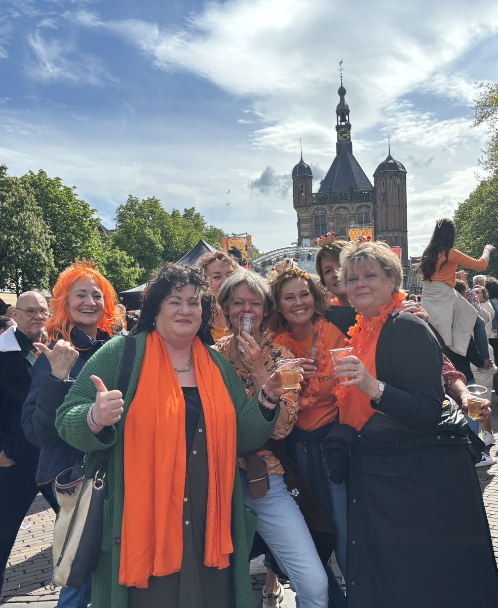 Vriendinnendag op #koningsdag in Deventer 🧡 🇳🇱 👑