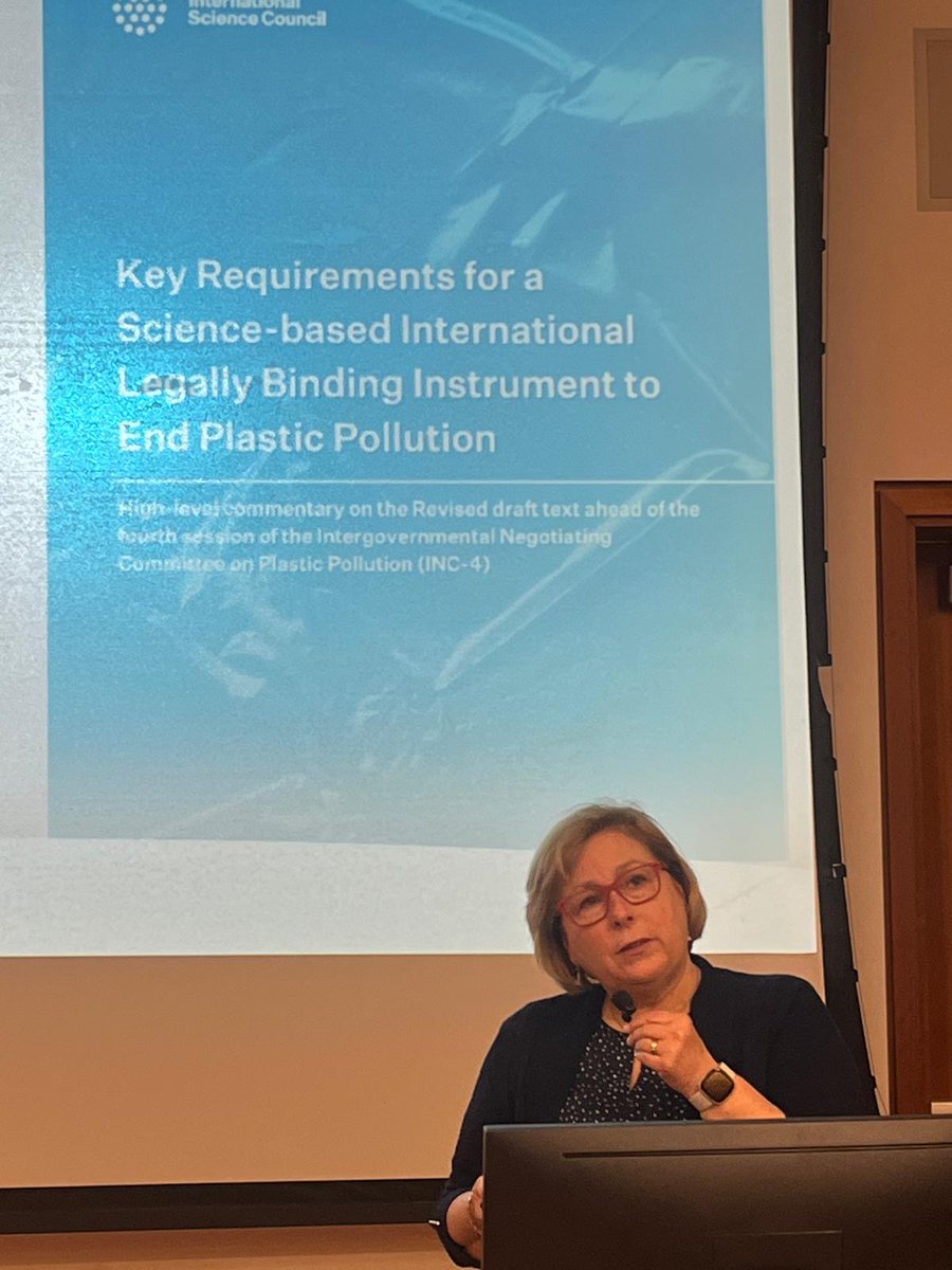 💡 At the #INC4 'Enabling just transition' event, @_MargaretSpring of @MontereyAq and Chair of the ISC expert group on #PlasticPollution introduced the ISC #science-based recommendations underscoring the need for the #PlasticsTreaty to prioritize health. ➡️council.science/events/isc-pla…