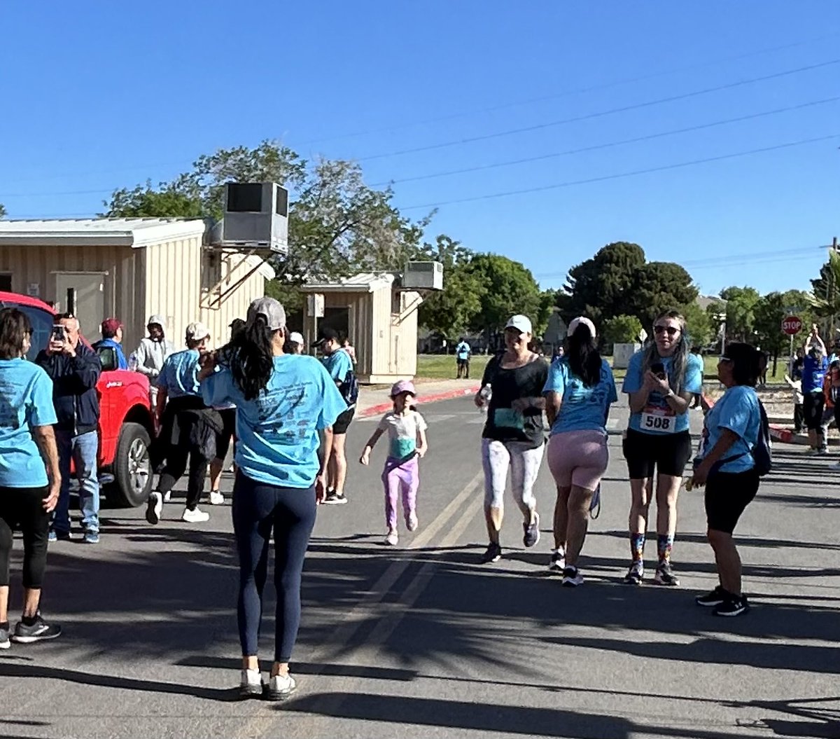 mantuna08's tweet photo. Let’s run for Autism… 
Family, friends and my student 🥰@TierraDelSol_ES https://t.co/OeM5dzzaWt