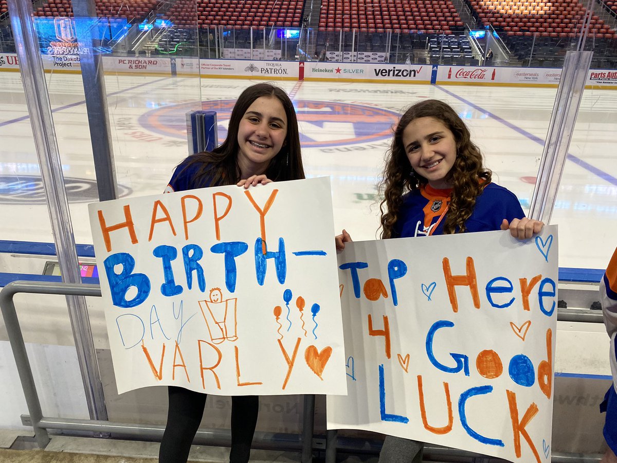 Barzy13Matty17's tweet photo. This is our last chance. Let’s go #isles !! https://t.co/tUYByevTcw