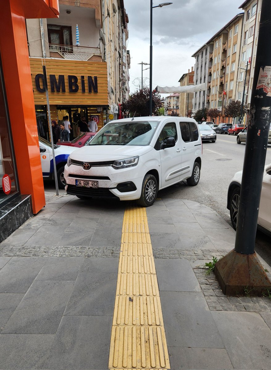 Beş dakika sohbet et; sana ahlaktan, erdemden, dürüstlük ve hoşgöründen bahsedecektir !!!!