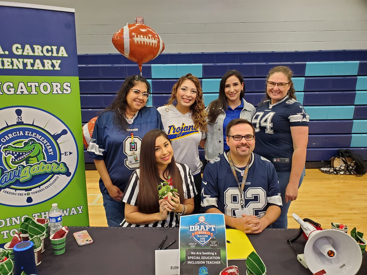 This being my final @CCISD Teacher Job Fair as the Garcia Elementary Principal was bittersweet. However, it was wonderful to be joined by some of our campus teachers to cheer on the applicants. Thank You AP Diana M. Lopez for your invitations to them. #LivingTheDream