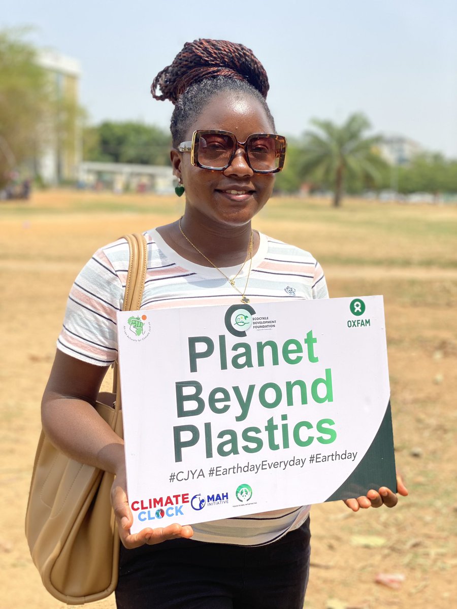 nicanor_dorcas's tweet photo. Earlier today I joined Climate Justice Youth Ambassadors #CJYA at the #EarthDayHangout themed #PlanetvsPlastics to create awareness about the dangers of plastic pollution and share solutions to the same. Thanks to @oxfaminnigeria @aacjinaction for making this happen. #AACJ https://t.co/jDYckWeNkn