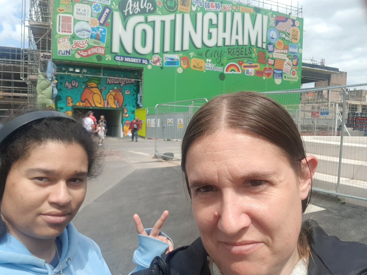LisaM_soundz's tweet photo. Happy 18th Birthday to this young lady @DeltaSkunky! Hope you enjoyed bowling @HollywoodBowlUK today! @Confetti_ICT @OutwoodCity #18today #HappyBirthday https://t.co/6rLQTTM6rT