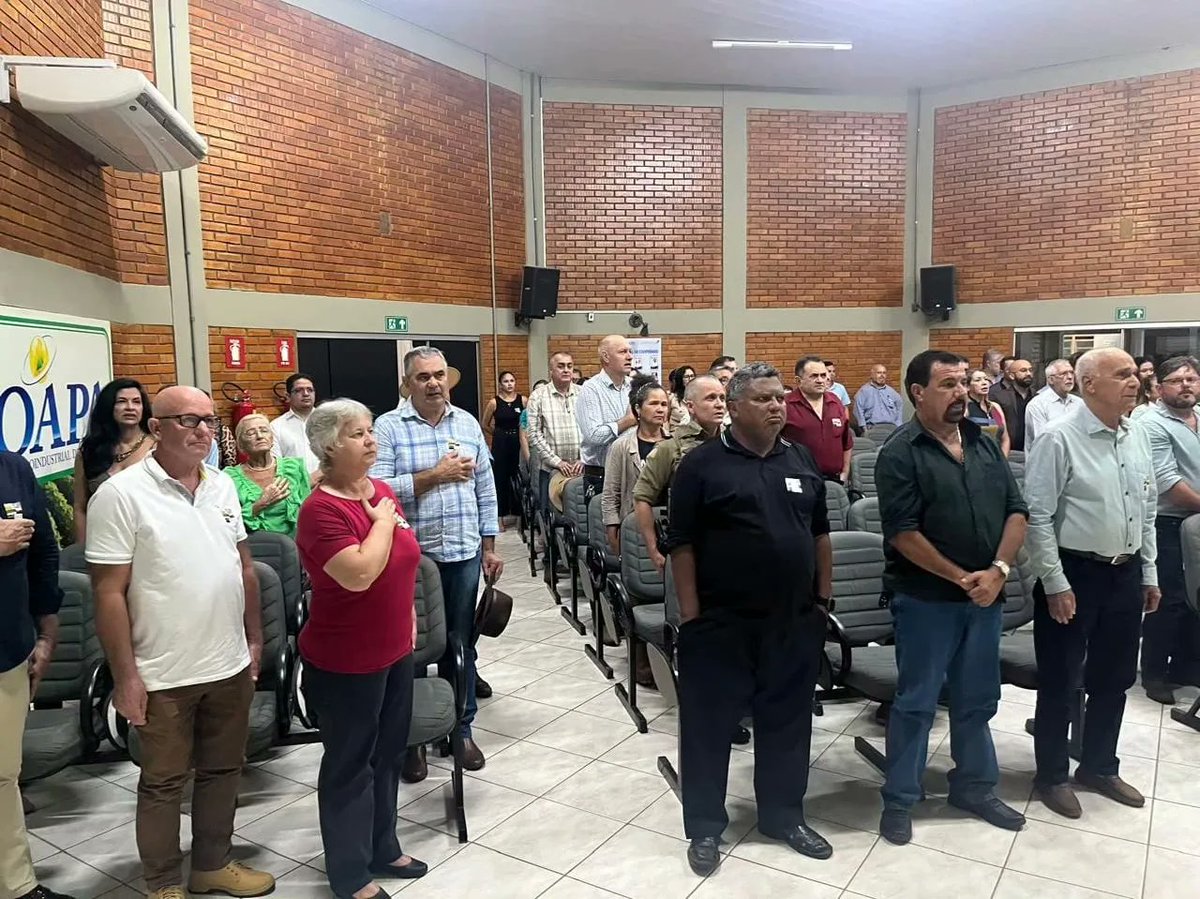 NorteAgroTO's tweet image. ✅ Pela primeira vez na história o Sindicato Rural de Pedro Afonso e região será liderado por uma mulher. Tomou posse e comandará a entidade pelos próximos três anos a produtora rural Simone Sandri.
▶️ Saiba mais: norteagropecuario.com.br/noticias/
#NorteAgroTO #sindicatorural