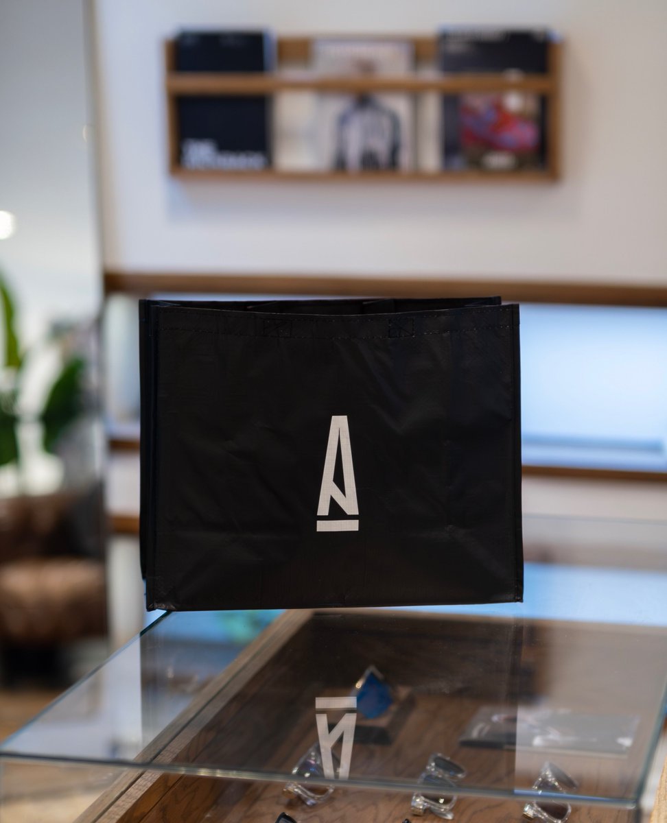 Choose sustainability with our reusable shopping bags in Small, Medium, or Large. Enjoy an exclusive 10% discount in-store, every time you return with your reusable bag.⁠ ⁠ LOCATIONS:⁠ ⁠- 3300 Kirby Dr #6a - 1214 H St NE - 969 Marietta St NW #200