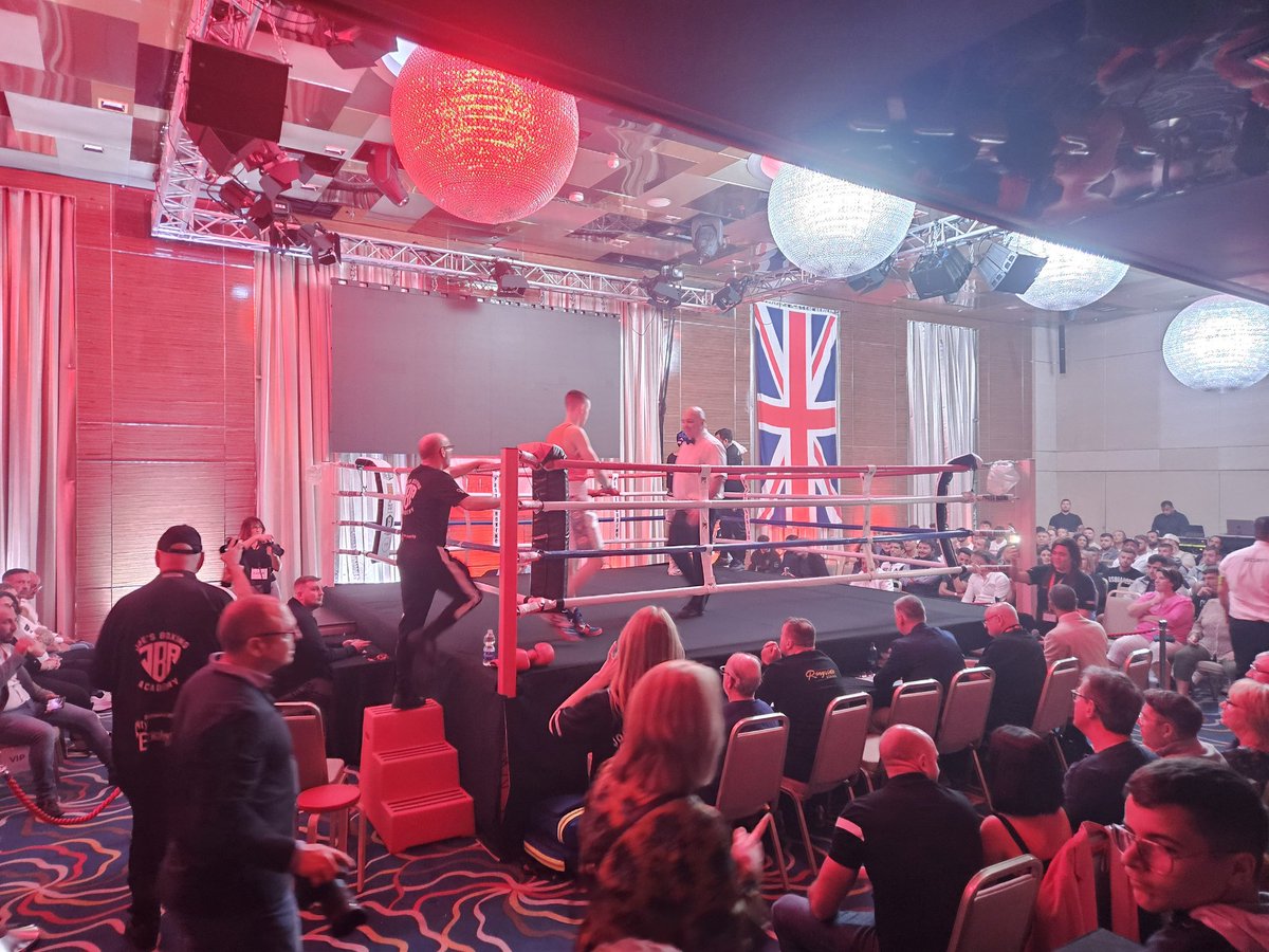 The first of two fight nights at the Sunborn gets underway. The event organised by One Two and Ringside will see 25 fights take place across the weekend with 9 local fighters on the card and 9 boxing clubs involved.🥊