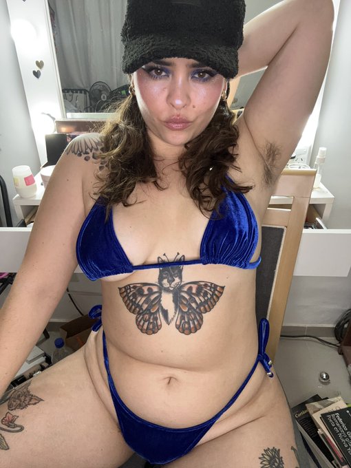 RT to lick my hairy pussy as u touch my hairy armpits✨ https://t.co/3xD8r0mzjo<a href="/tag/hairypussy"class="tags"><span>#hairypussy</span></a><a href="/tag/hairyarmpits"class="tags"><span>#hairyarmpits</span></a><a href="/tag/hairywomen"class="tags"><span>#hairywomen</span></a><a href="/tag/hairygirls"class="tags"><span>#hairygirls</span></a>