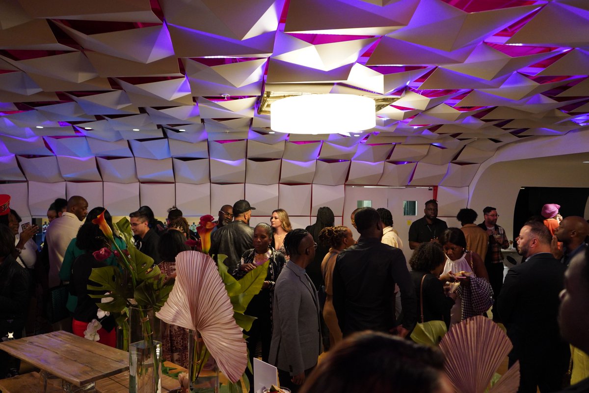 Bravo au <a href="/GalaDynastie/">Gala Dynastie</a> pour leurs événements réussis et spectaculaires ! Le #Groupe3737, fier partenaire du #BrunchDynastie, vous remercie de créer des opportunités en or pour reconnaître l’excellence de la communautés des #entrepreneur·e·s noir·e·s au Canada. <a href="/TD_Canada/">TD (Canada)</a>