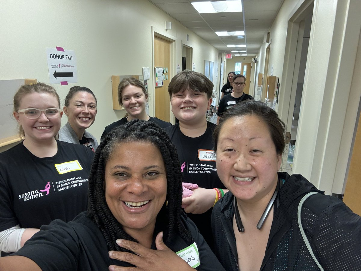 “Sunny” (to my left) is one of the amazing volunteers who came to @KomenTissueBank today to donate her #breast tissue. And this is her 2nd time donating! TY “Sunny”!! The #BankingOnACure #volunteers enjoyed spending time with you today!! #ResearchMatters