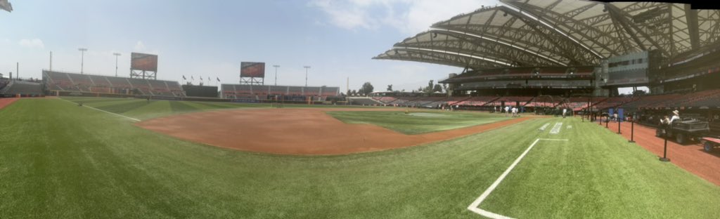 Wide view of Estadio Alfredo Harp Helu from third base coaches box. On @SpaceCityHN today, ESPN tomorrow from Mexico City. #Relentless