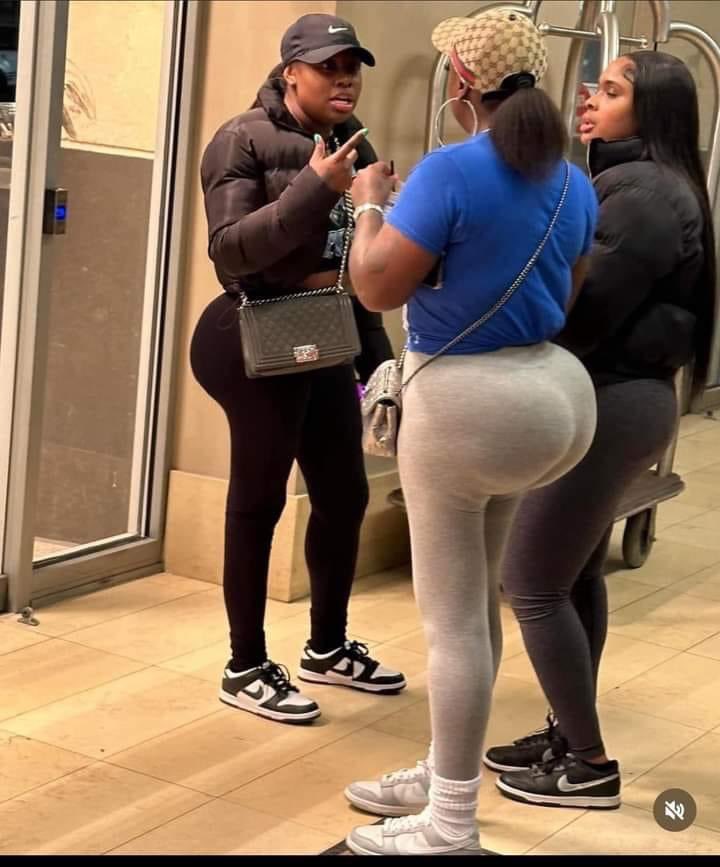 justtcave's tweet image. best caption wins😭😂