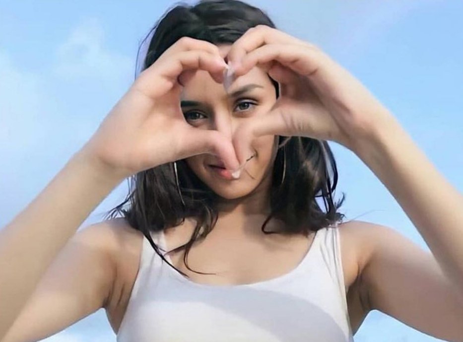 Shraddha pits fold🤤👅

#ShraddhaKapoor