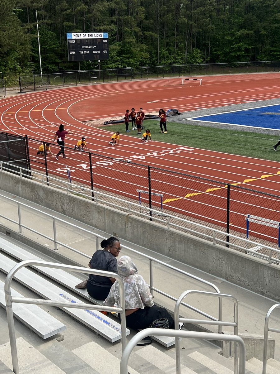 Encouraging children to remain active for life! The 1st ever @StonewallTell track and field event was amazing! Thank you Coach Payton! #Celebrating25years @aplatimore @Franchesca_Warr @RonMaxwellFCS1