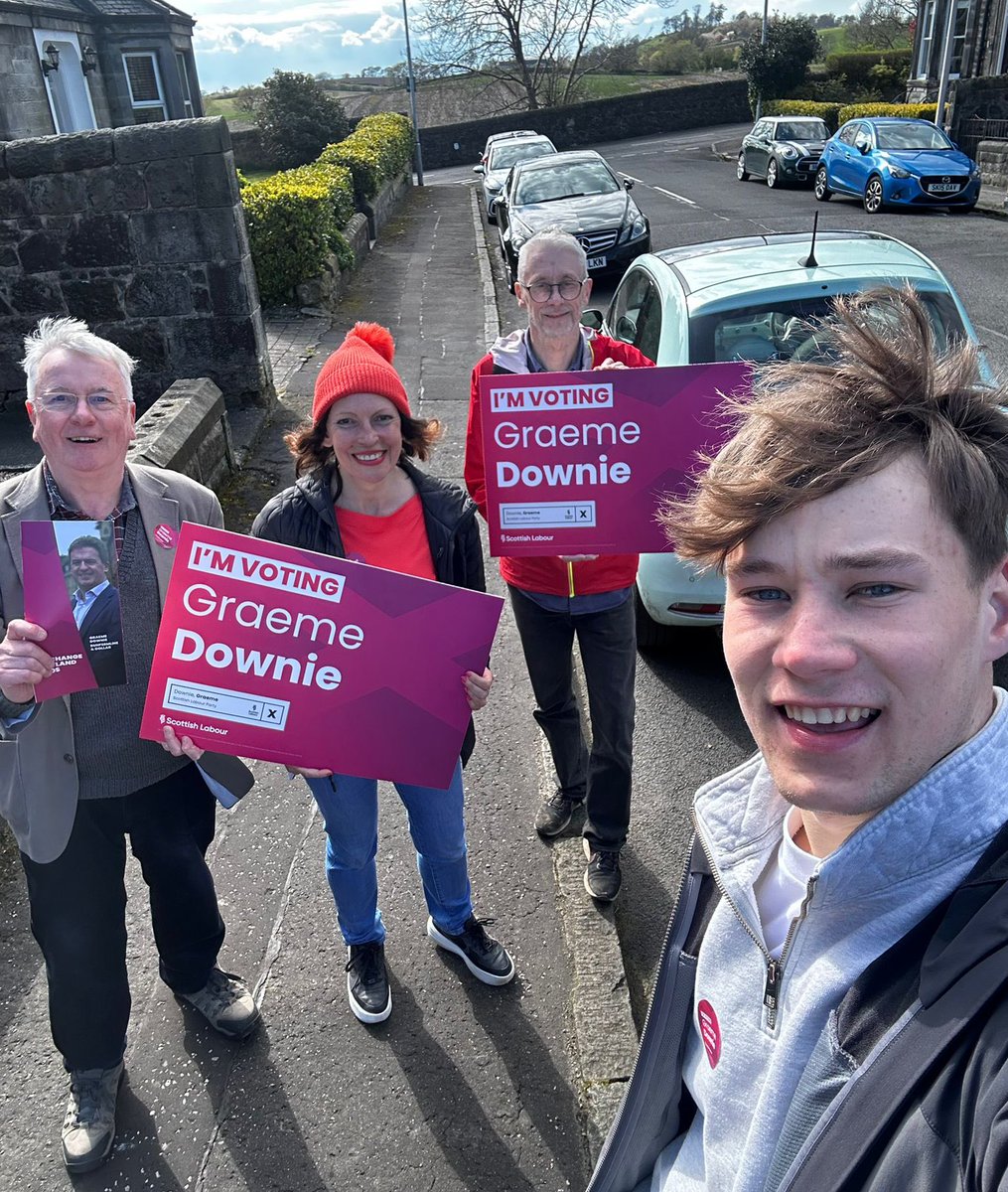 LabourWestFife's tweet photo. Another very positive day’s #LabourDoorStep in #Dunfermline. It’s time for change and only #VotingLabour in #GE24 can deliver the change Scotland needs 🌹 https://t.co/LdzbVi0zEk