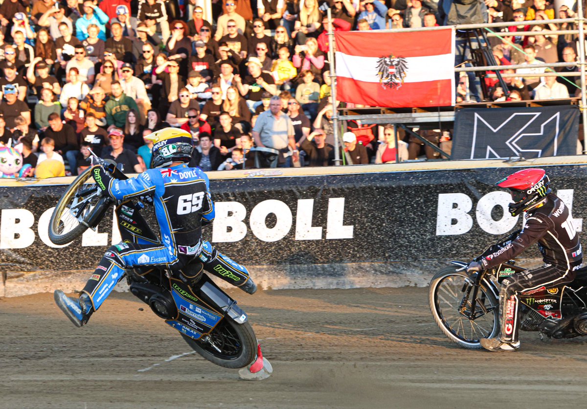 LIFT-OFF… Scary moments for Jason Doyle as he crashes out of Heat 7 in the Croatian Grand Prix. The Aussie did remarkably well to avoid a bigger incident as he got bike down quickly as did Tai Woffinden. 📸 @taylanningpix