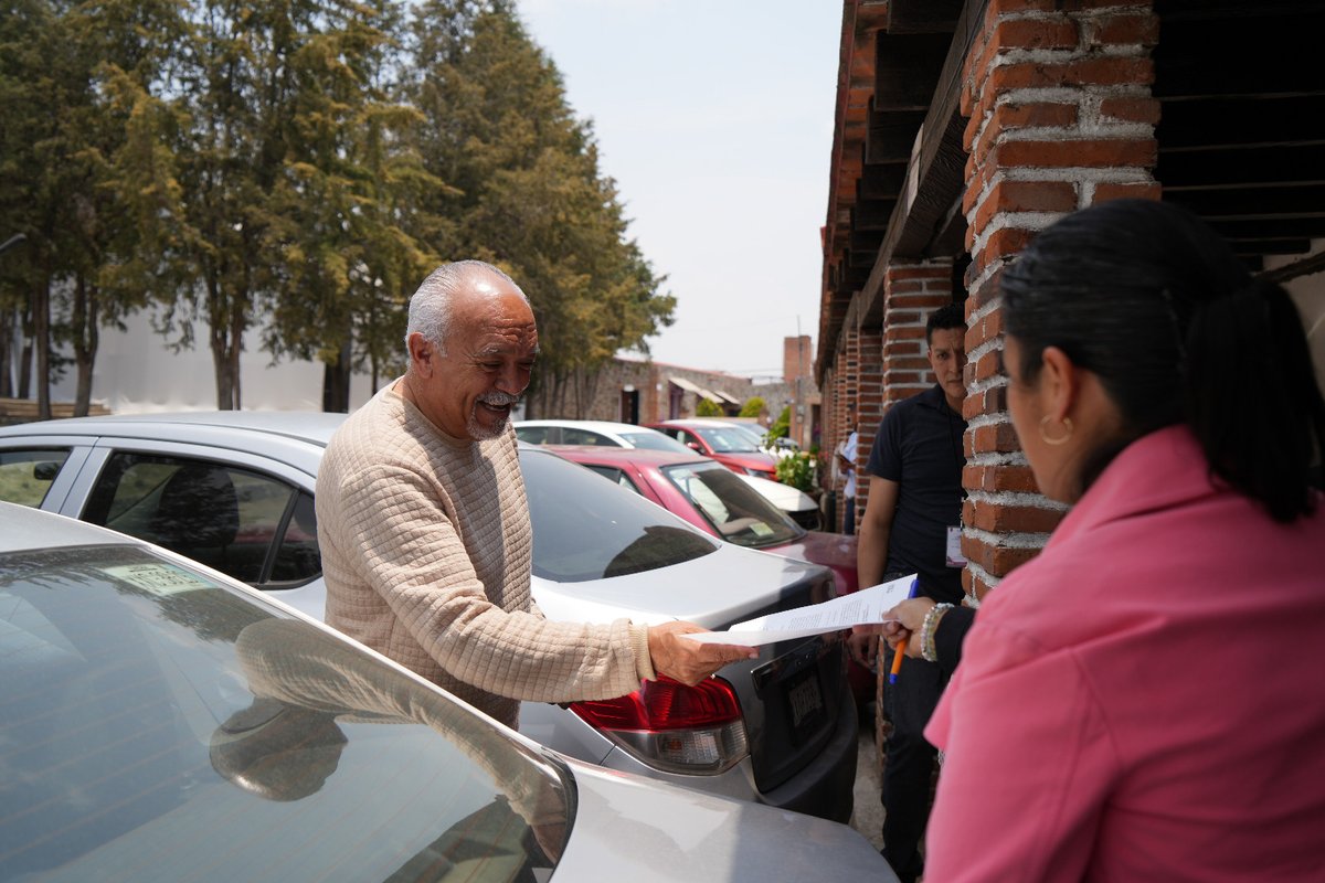 ITETLAX's tweet photo. Entregamos a los partidos políticos locales la Lista Nominal definitiva que será utilizada por sus representaciones en las casillas el 2 de junio de 2024, día de la Jornada Electoral. 📝👍
#ITEInformamos #TuVotoTuEleccion https://t.co/iyjSTnYC5H