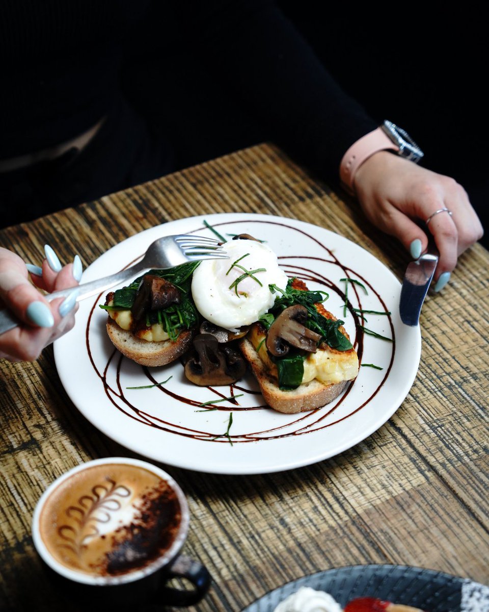 AdelaideSocials's tweet photo. 📊 Unlock Your Time and Potential! 🚀 
With a dedicated social media manager from Adelaide Socials, you can focus on what you do best while we handle the digital side. Leave the hashtags to us! 

#TimeIsMoney #AdelaideSocials https://t.co/TpZbxeuPy9