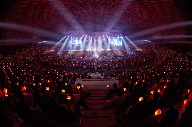 bloomof_youth17's tweet photo. 2015 용산아트홀 대극장미르
2016 SK올림픽핸드볼경기장
2017 잠실종합운동장 내 보조경기장
2018 잠실실내체육관
2019 올림픽체조경기장
2022 고척 스카이돔
2023 고척 스카이돔
2024 서울월드컵경기장

한 걸음, 한 계단씩 천천히, 보폭은 크고 당당하게 https://t.co/eT5OxalcIO